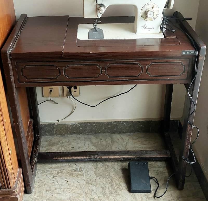 Table for Sewing machine 1