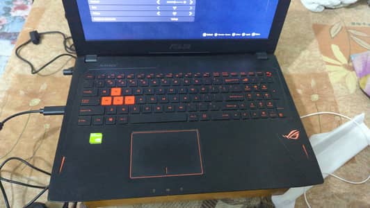 ASUS ROG STRIX,CORE i7,GTX 1070 8GB 256BIT, GAMING LAPTOP