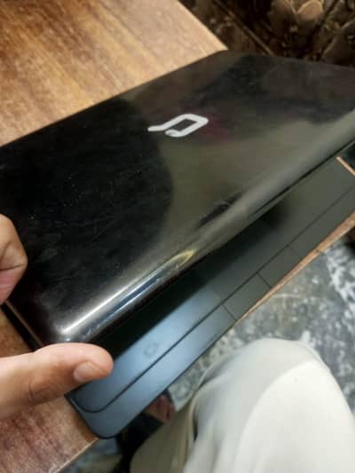 compaq leptop (All okay good condition)