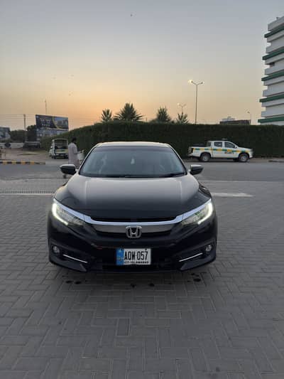 Honda Civic Oriel 1.8 i-VTEC CVT