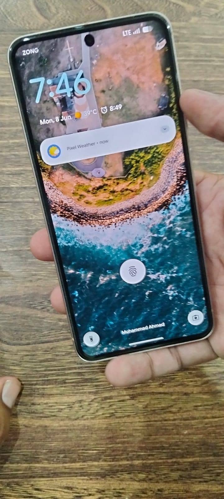 Google Pixel 8 3