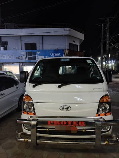 Hyundai H100 2025