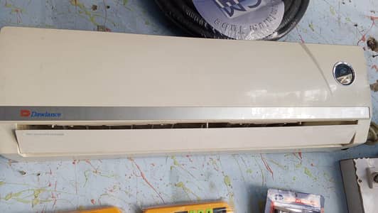 dawlace non inverter a c full ok condition 15 ft pepe ke sath