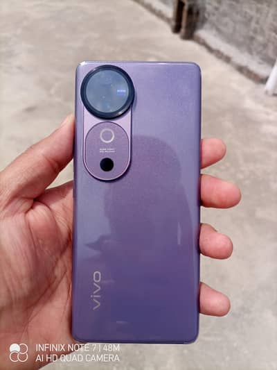 Vivo V40
