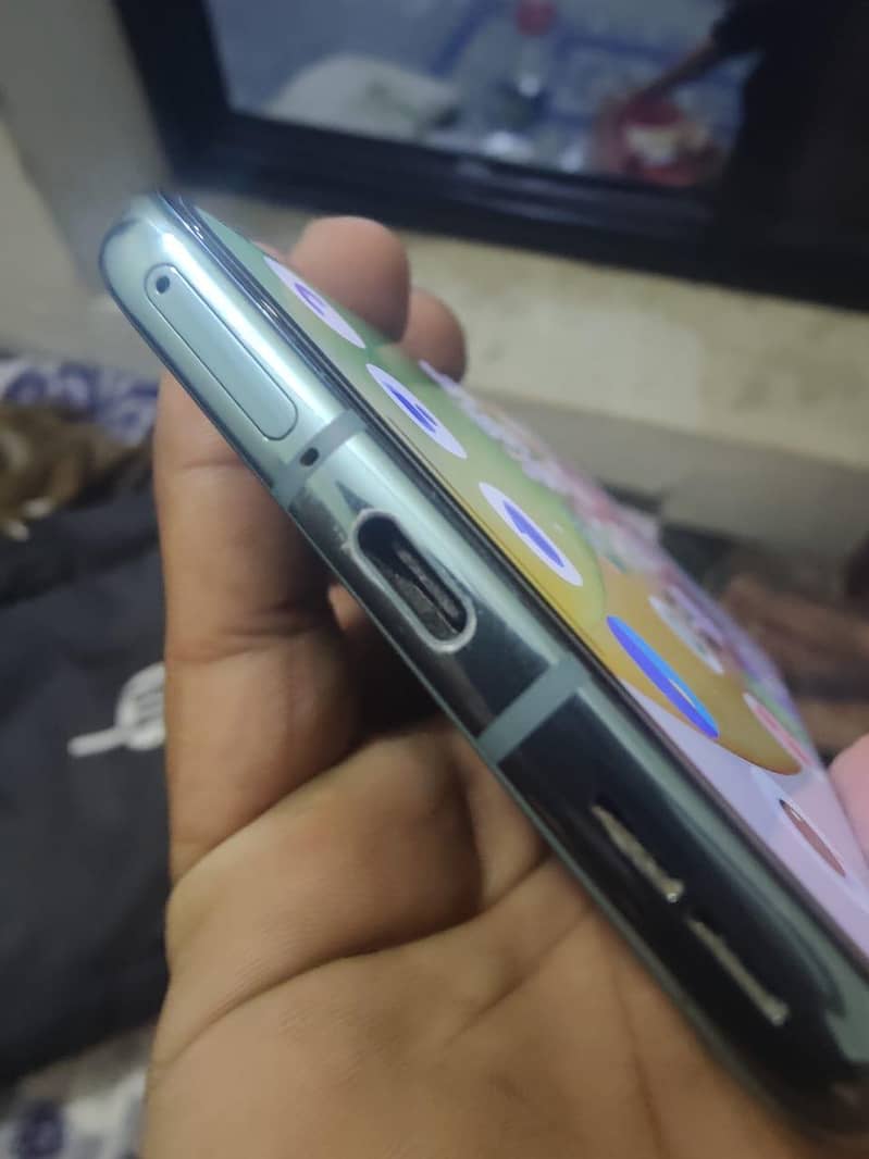 One Plus 10 Pro 1