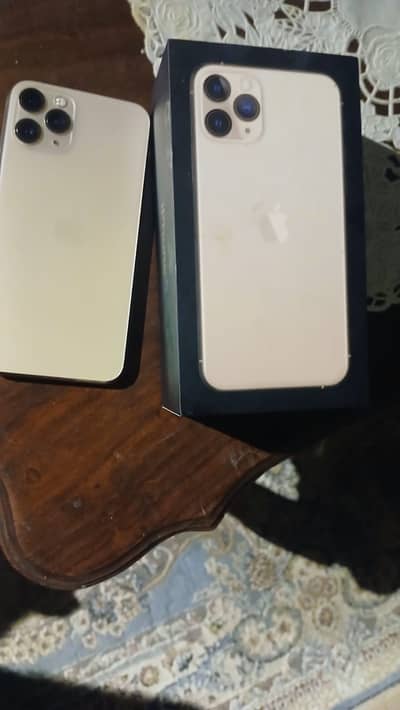 11 pro dua sim pta aproved just like new with box