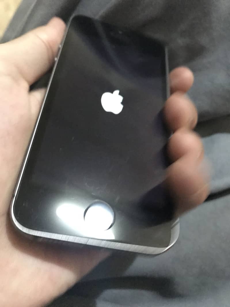 iPhone 5s No sim work 7