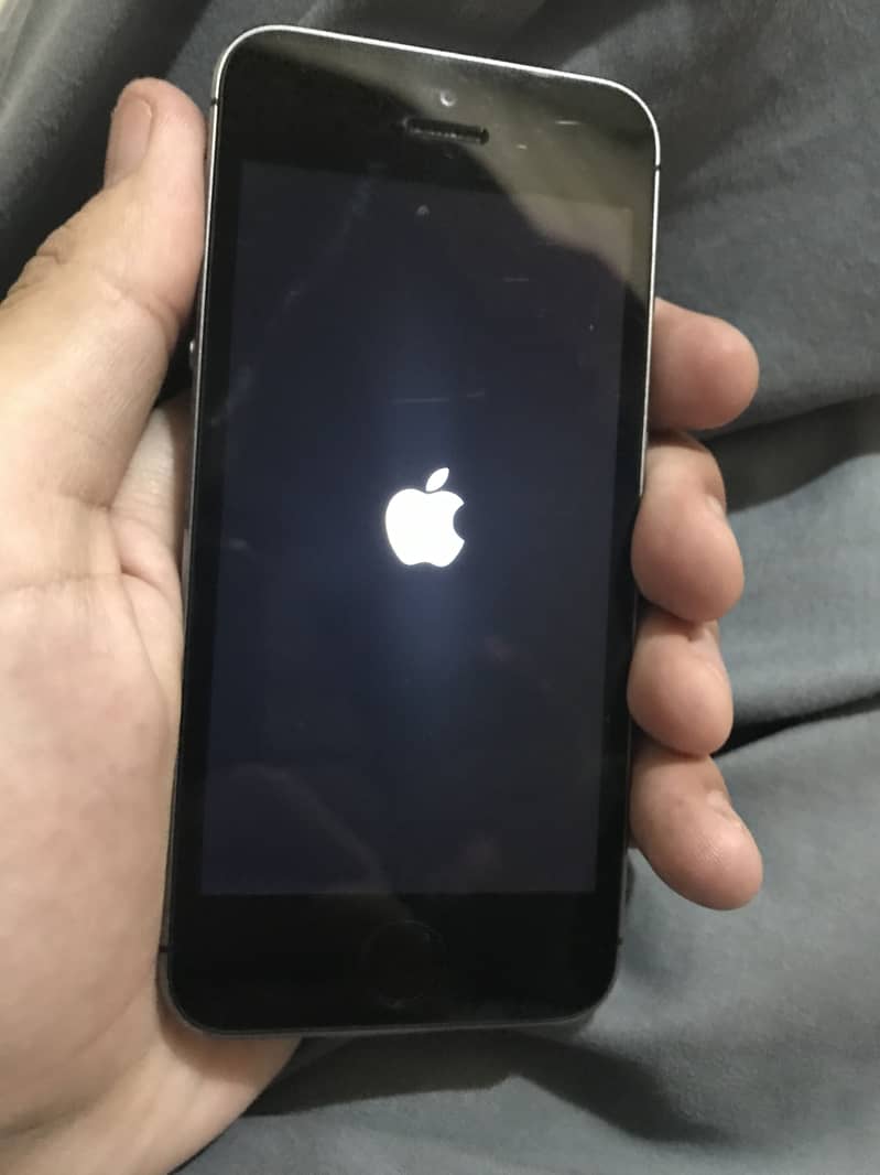 iPhone 5s No sim work 8