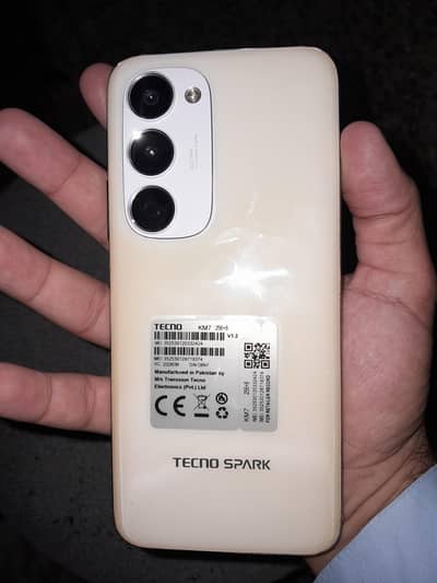 Tecno Spark 40 pro plus( edge display)