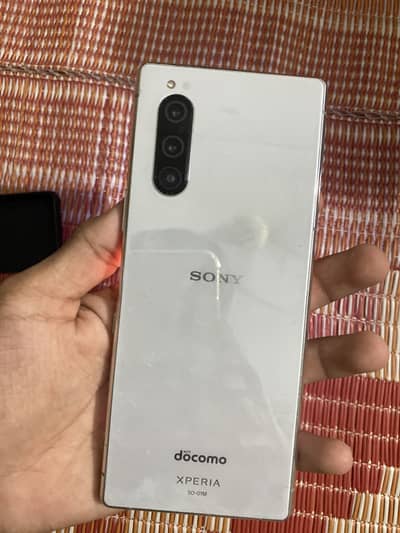 Sony Xperia 5