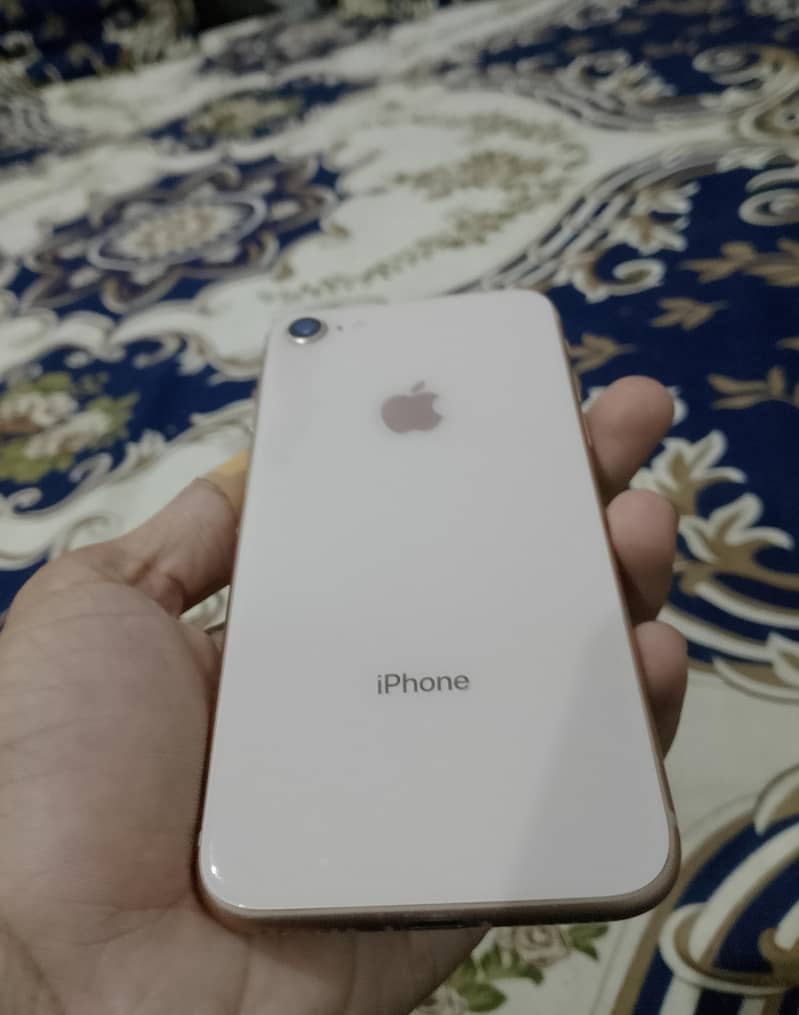Apple iPhone 8 5