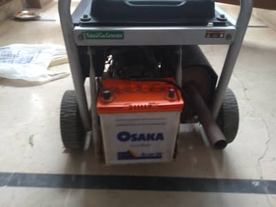 3.5 KVA generator, very good condition , only 1 year used, petrol/ ga