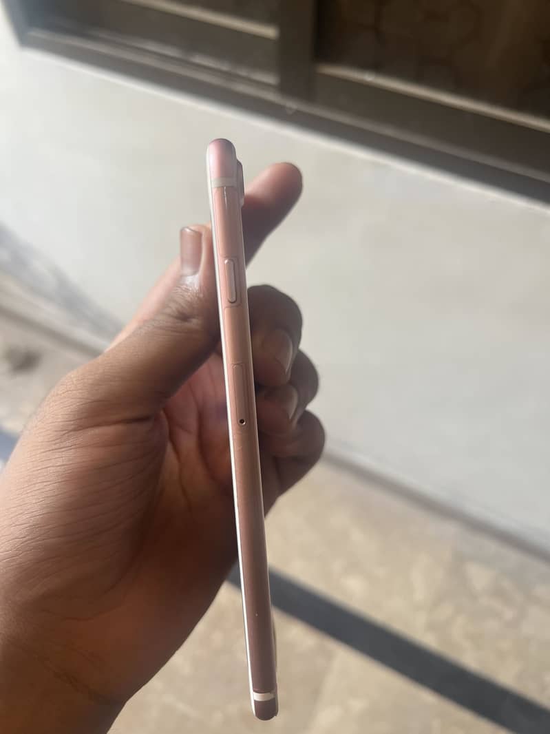 Apple iPhone 7 Plus 7