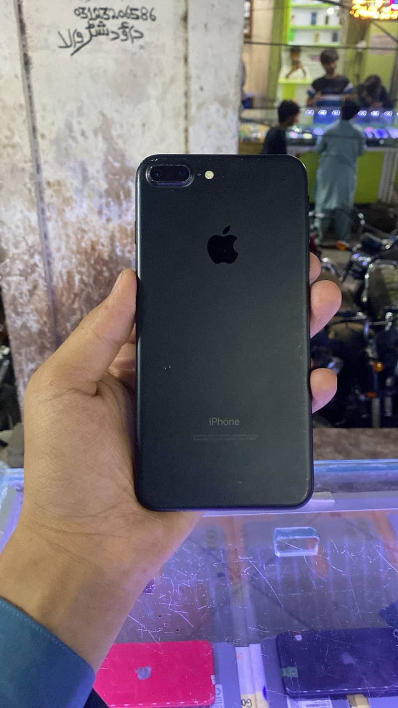 Apple iPhone 7 Plus 4