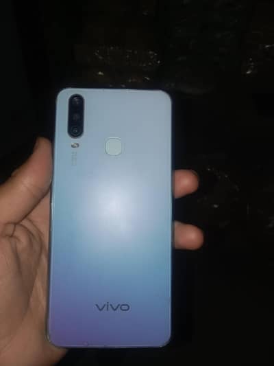 Vivo Y17