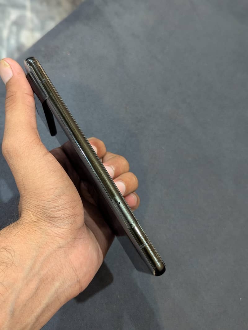 Mobile 4