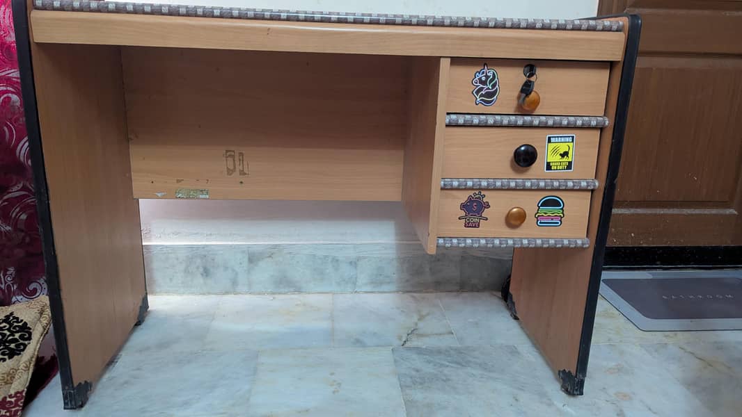 Table with Drawers - Brown 0