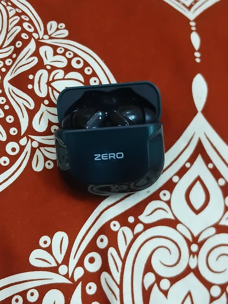 Zero Quantum Earbuds 1