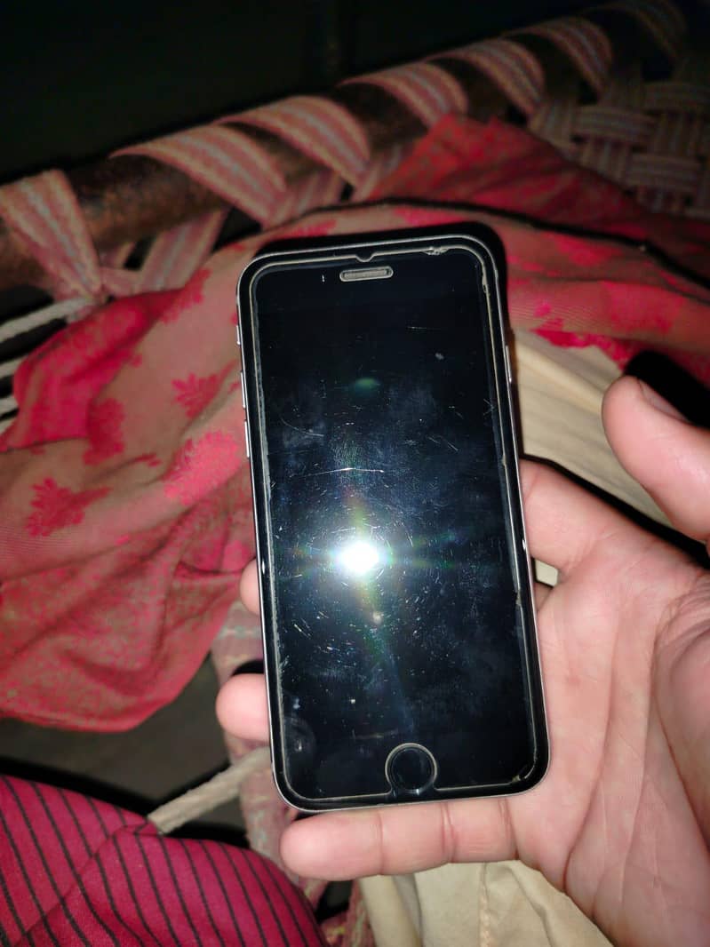 Apple iPhone 6 0