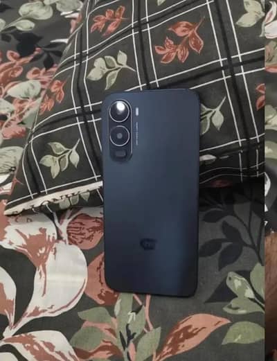 Itel city 200 all ok 10by10 original box+charge