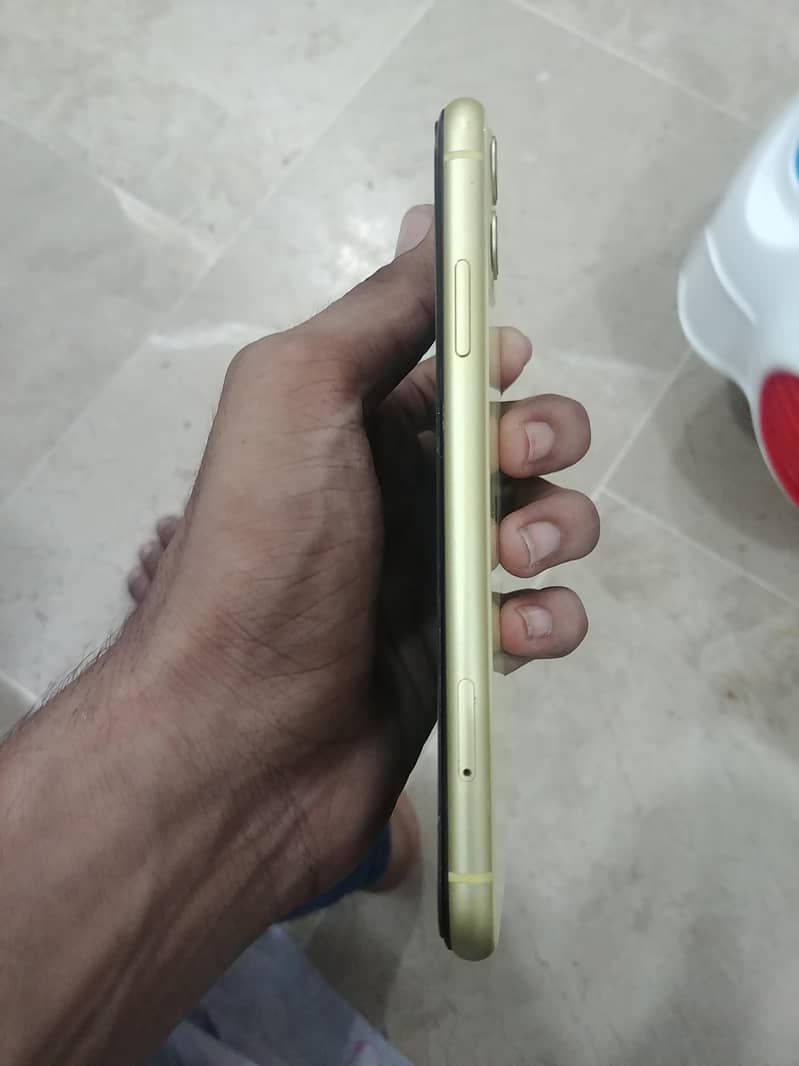 Apple iPhone 11 2