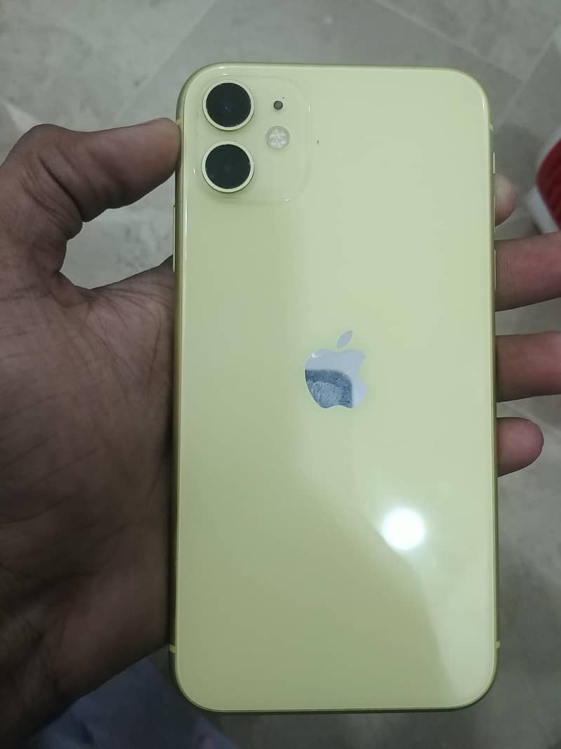 Apple iPhone 11 3