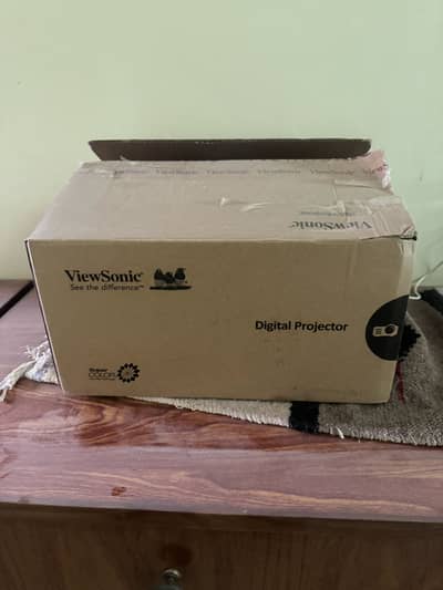 Viewsonic sp3 projector brand new