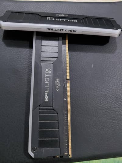 Crucial Ballistix MAX 16GB (2×8GB) DDR4 4400MHz Gaming RAM Kit