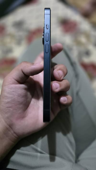 Apple iPhone 14