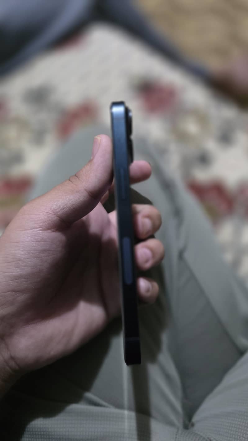 Apple iPhone 14 2