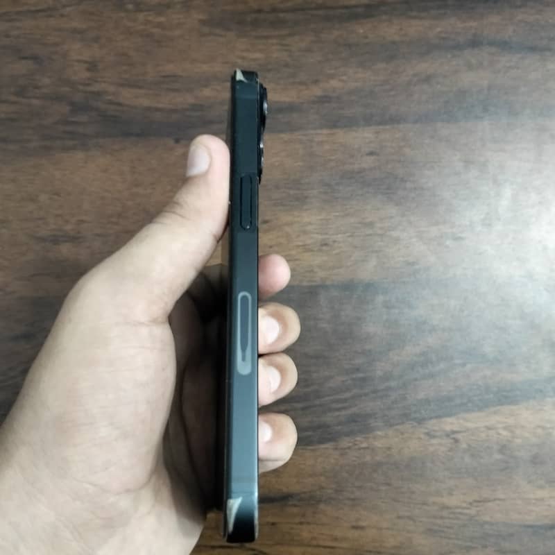 Apple iPhone 14 2