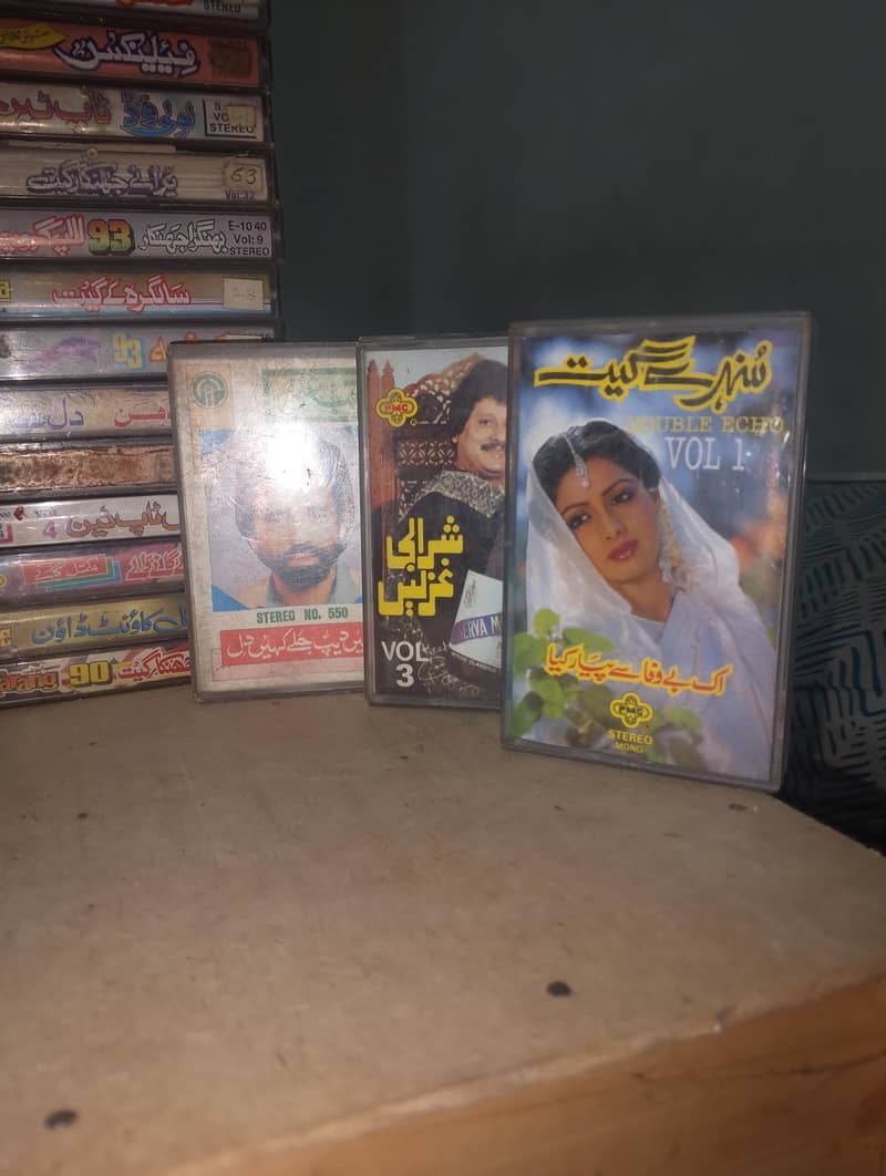 audio cassettes 4