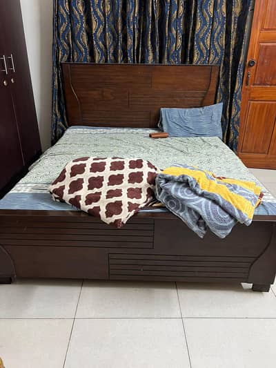 Double bed with mattress
