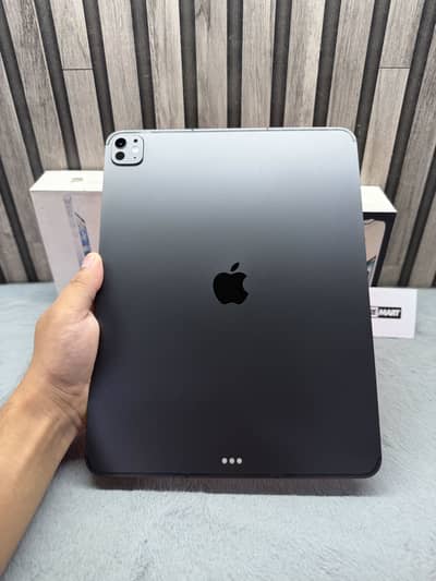 iPad Pro M5 13-inch | 256GB | Black | 6 Cycle | Apple iPad Pro M5 Chip