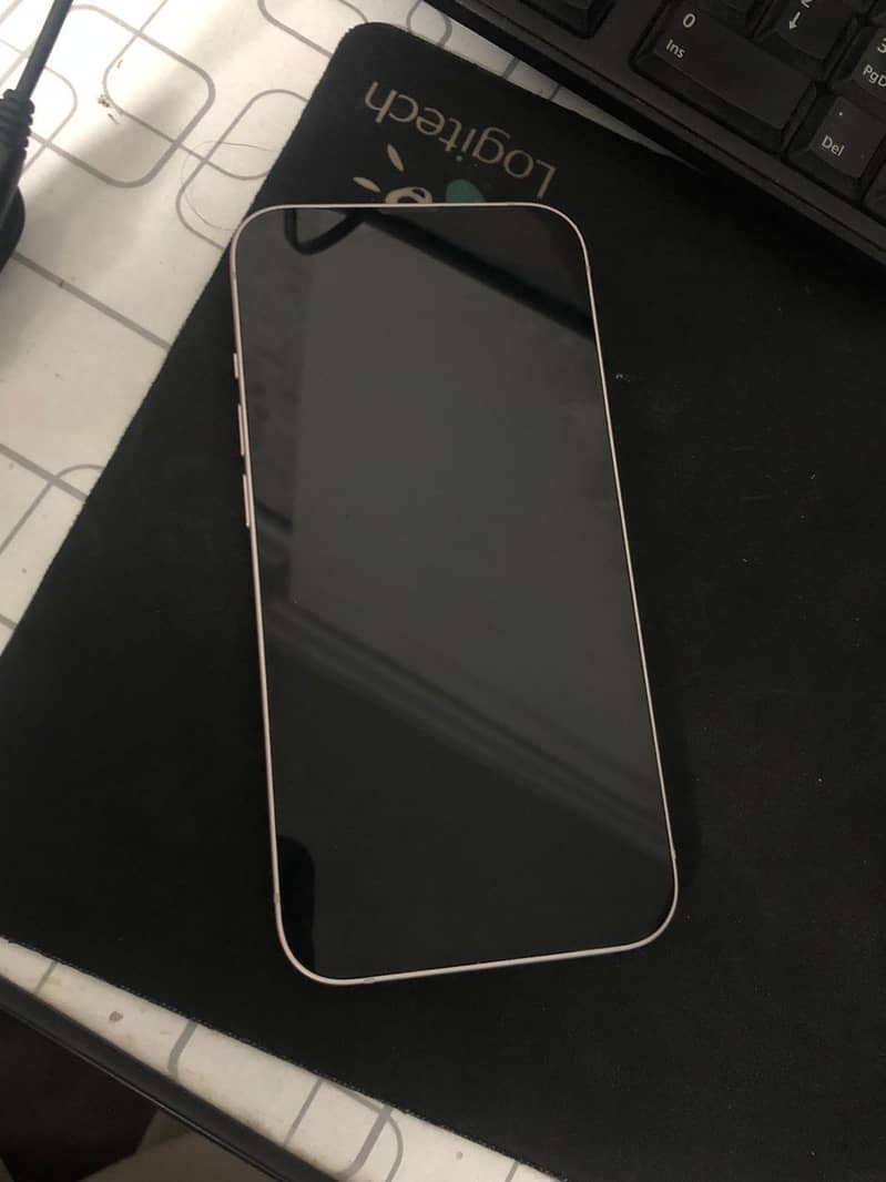 Apple iPhone 13 1