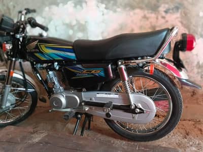 Honda CG 125 2026 model black colour