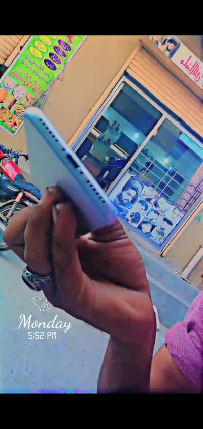 Apple iPhone 7