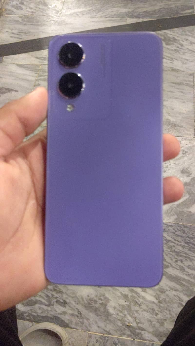 Sharp Aquos R5G 3