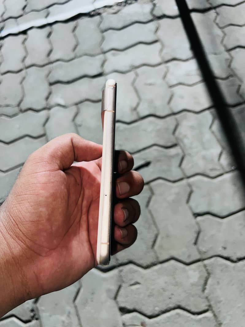Google Pixel 8 1
