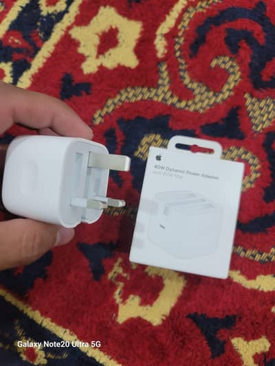 40W Dynamic Power Adapter with 60W Max  with 60W Max
