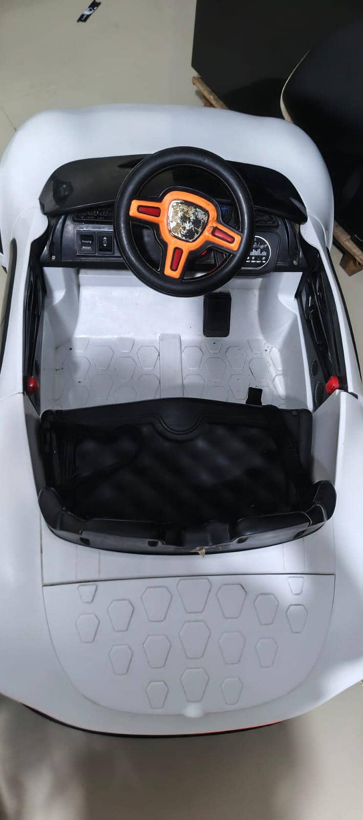 car. . 4