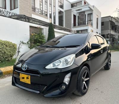 Toyota Aqua 2015