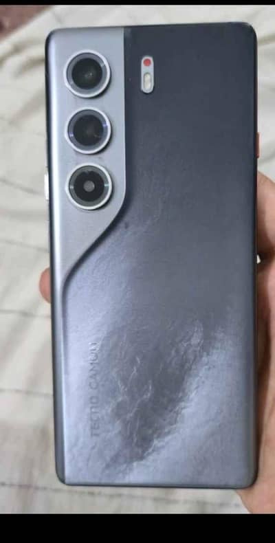 Tecno CAMON 40 8 + 256 ma all oky box cahrjar