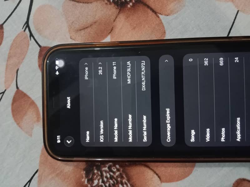 Apple iPhone 11 4