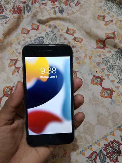 Apple iPhone 7