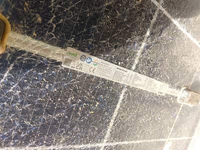 cracked mirror solar plate 585 watt cel 100 percent working 46 48 volt