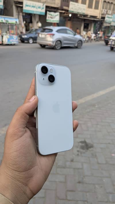 Apple iPhone 15