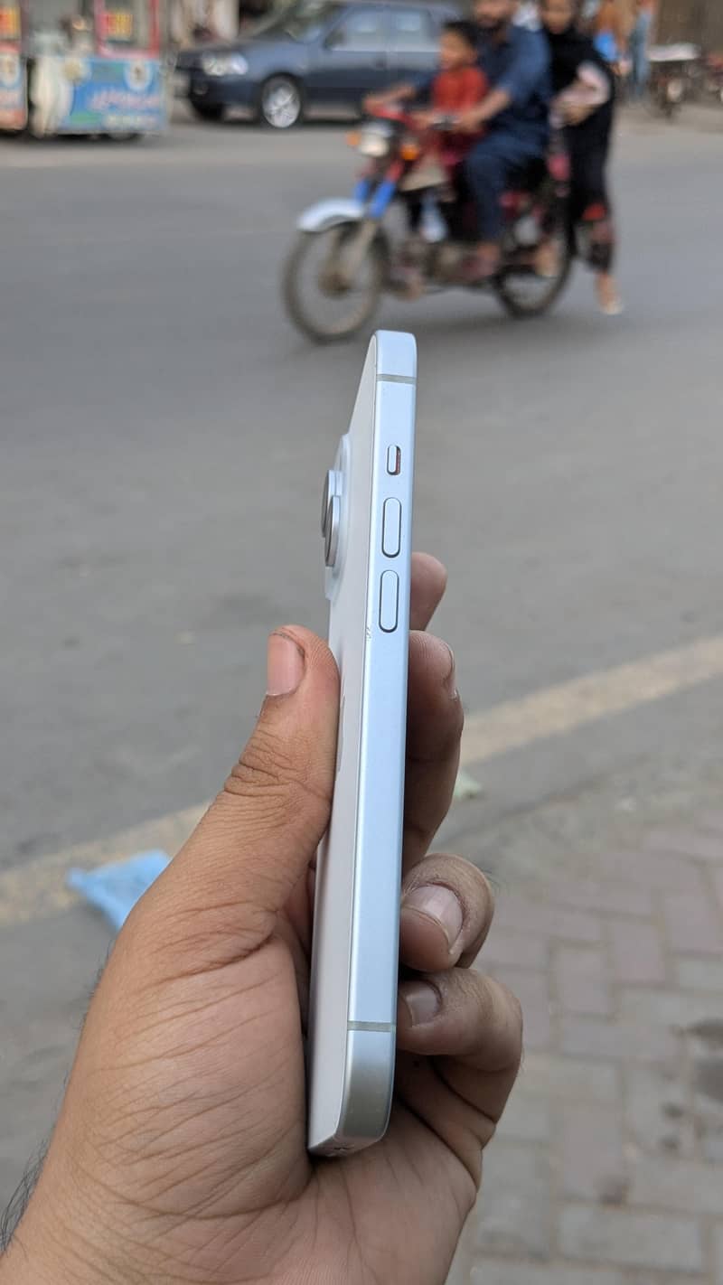 Apple iPhone 15 1