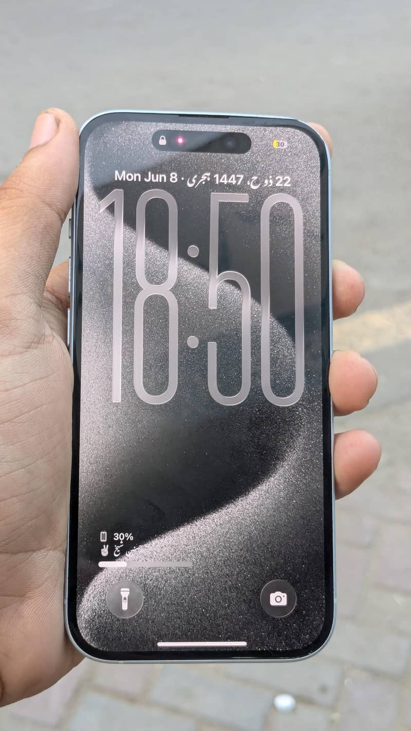 Apple iPhone 15 7