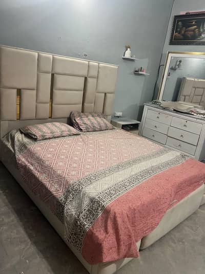 King Size Bed with side tables